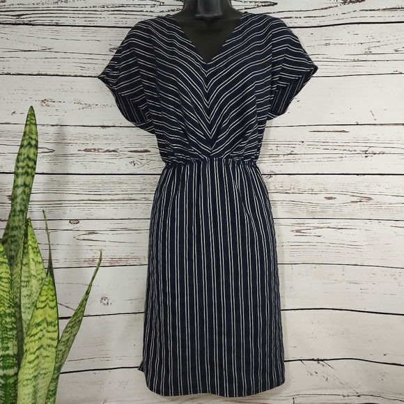 Banana Republic Dresses & Skirts - Banana Republic Navy Blue/White striped Dress